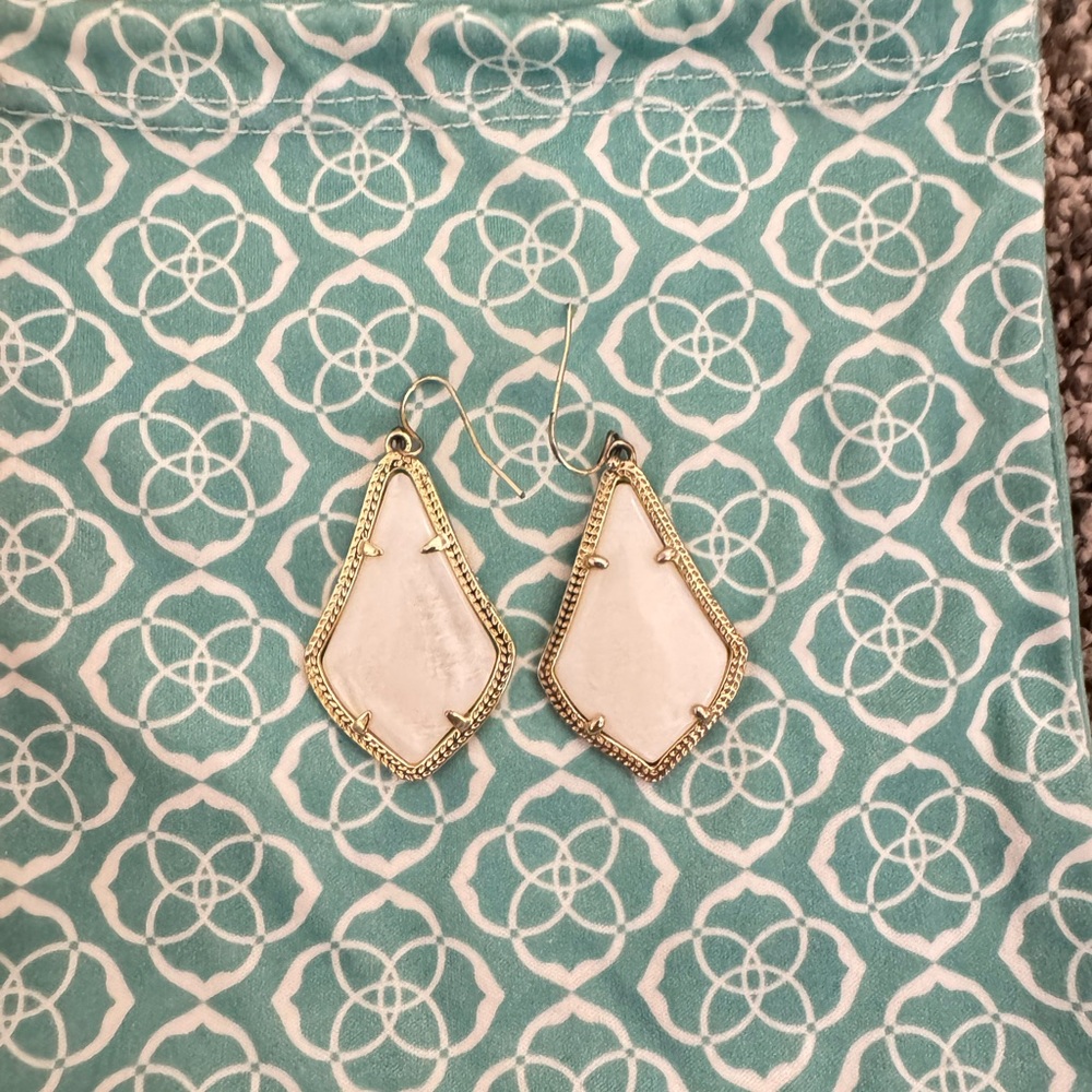Kendra Scott Gold and White Geometric Earrings